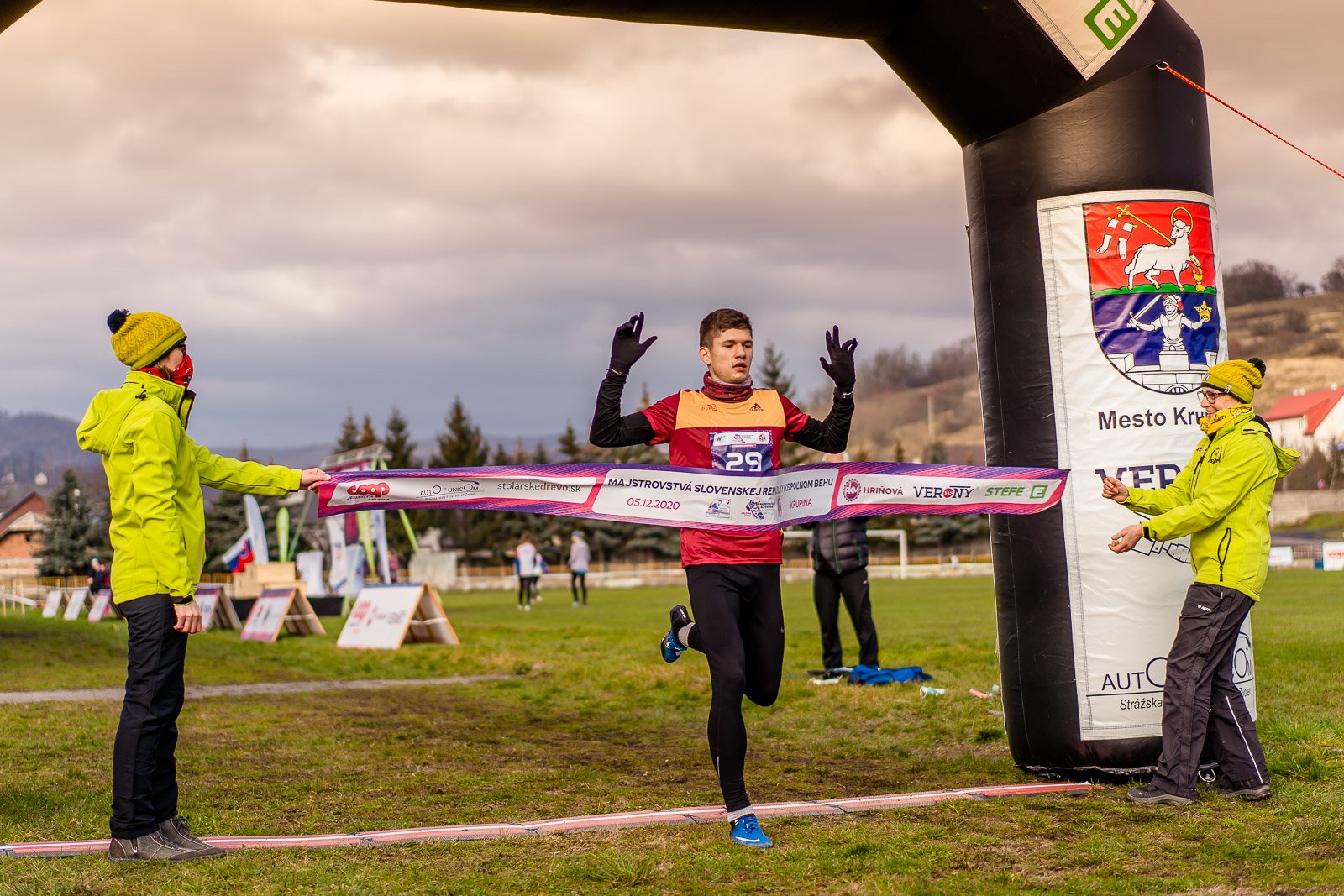 68. šampionát Slovenskej republiky v cezpoľnom behu prvýkrát v Krupine