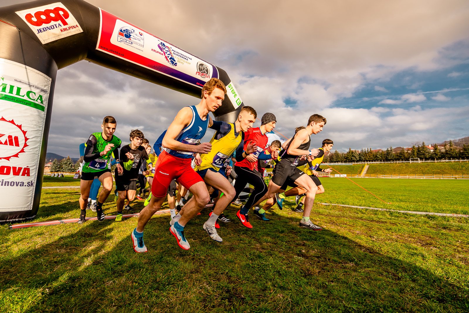 68. šampionát Slovenskej republiky v cezpoľnom behu prvýkrát v Krupine