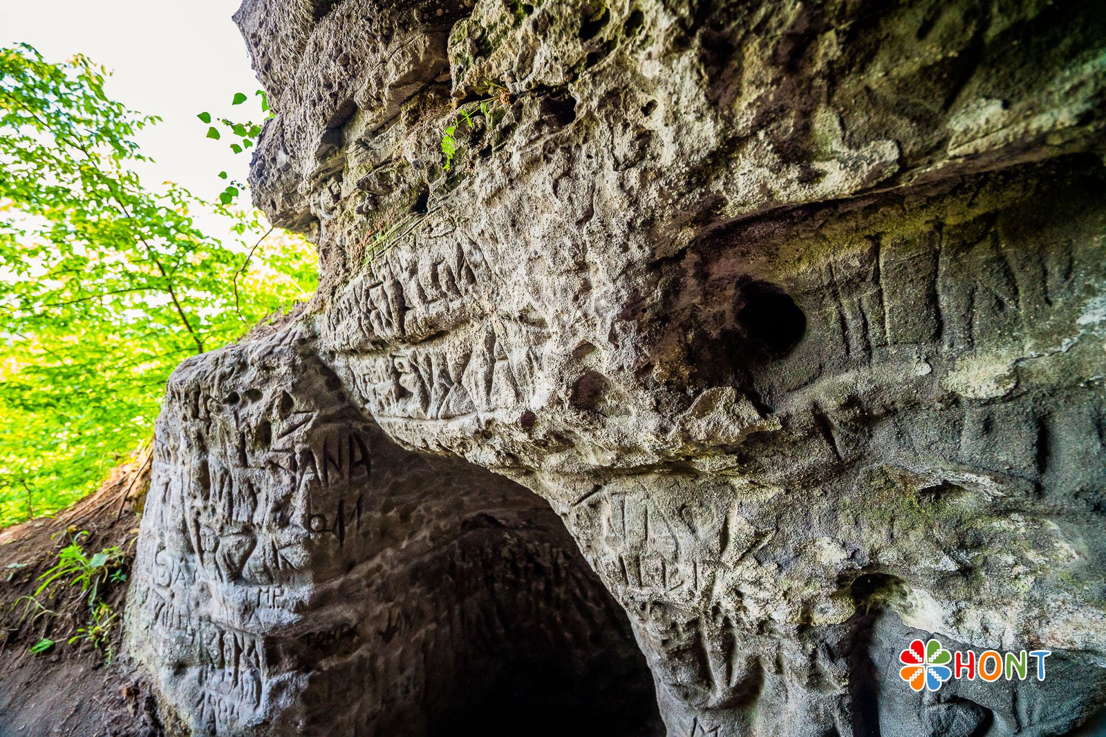 Tesárska roklina a dúpence