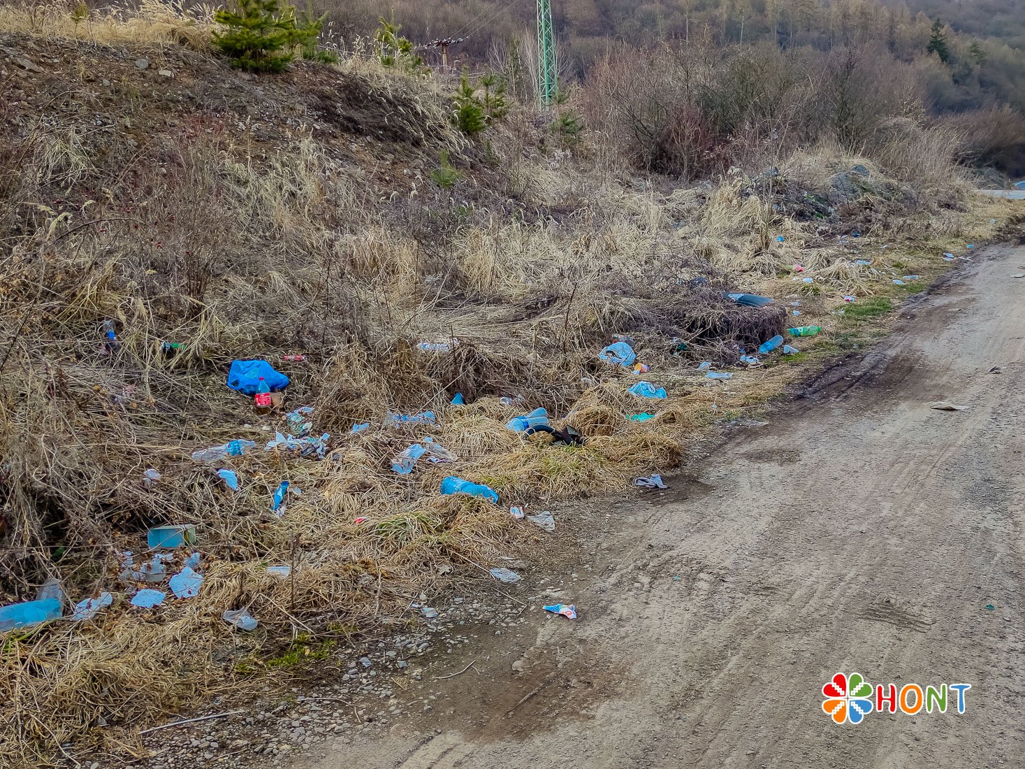 Odpad patrí do smetiaku, nie do prírody !