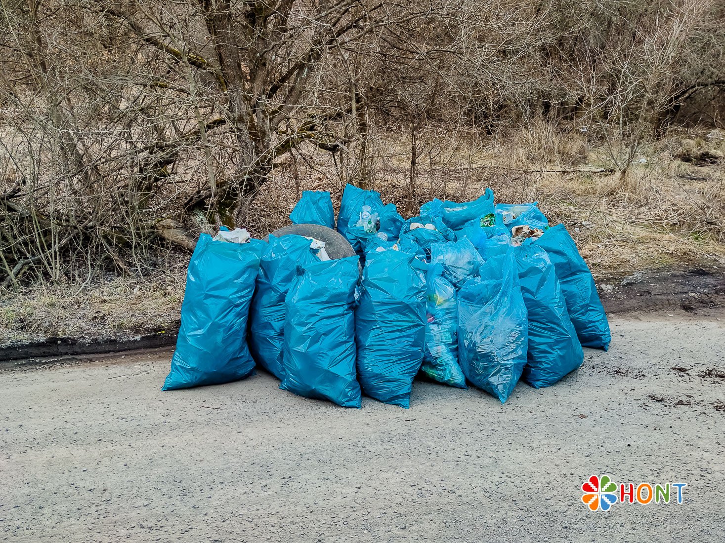 Odpad patrí do smetiaku, nie do prírody !