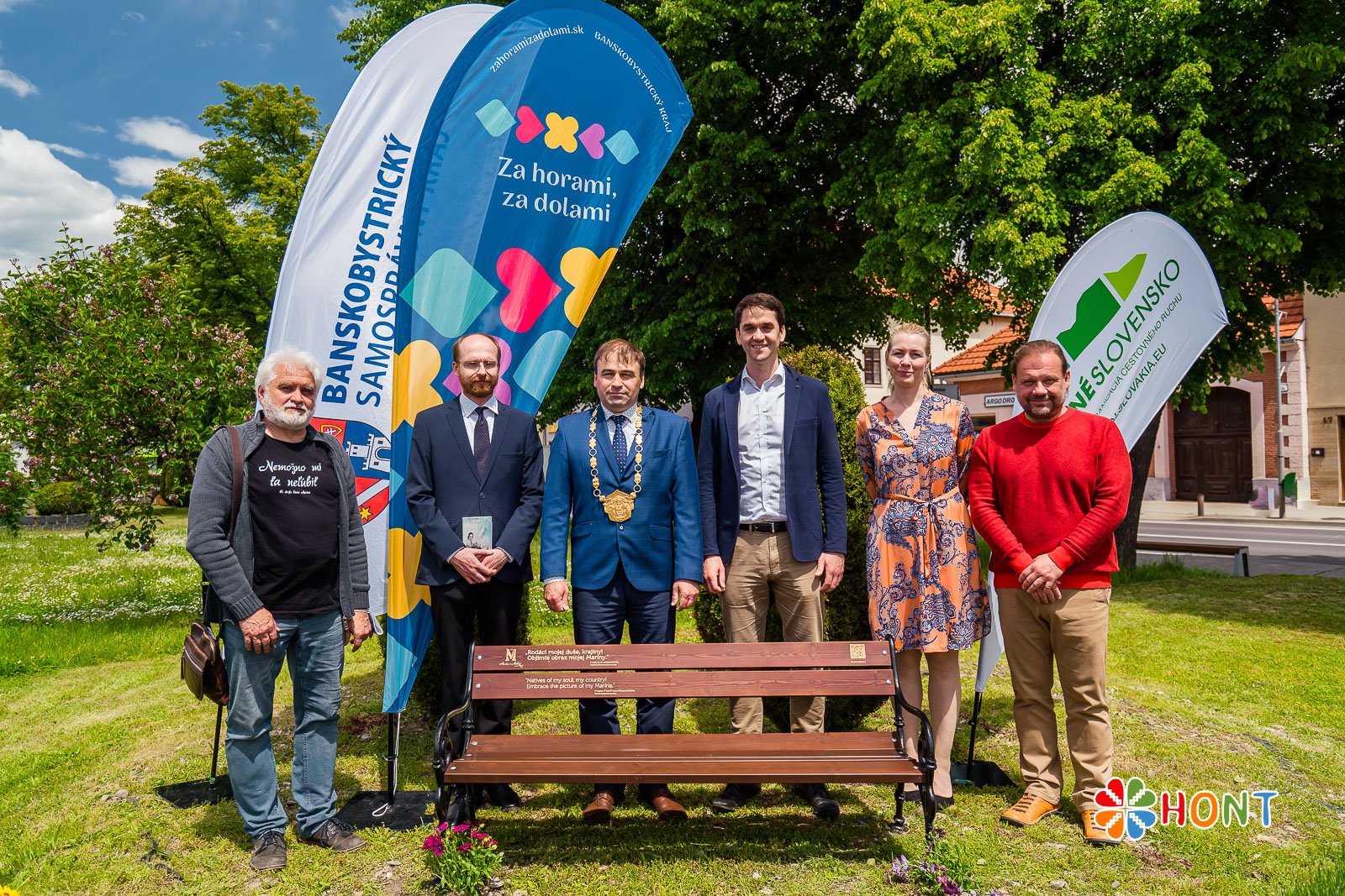 Odhalenie lavičky Andreja Sládkoviča a spoznávacieho okruhu 