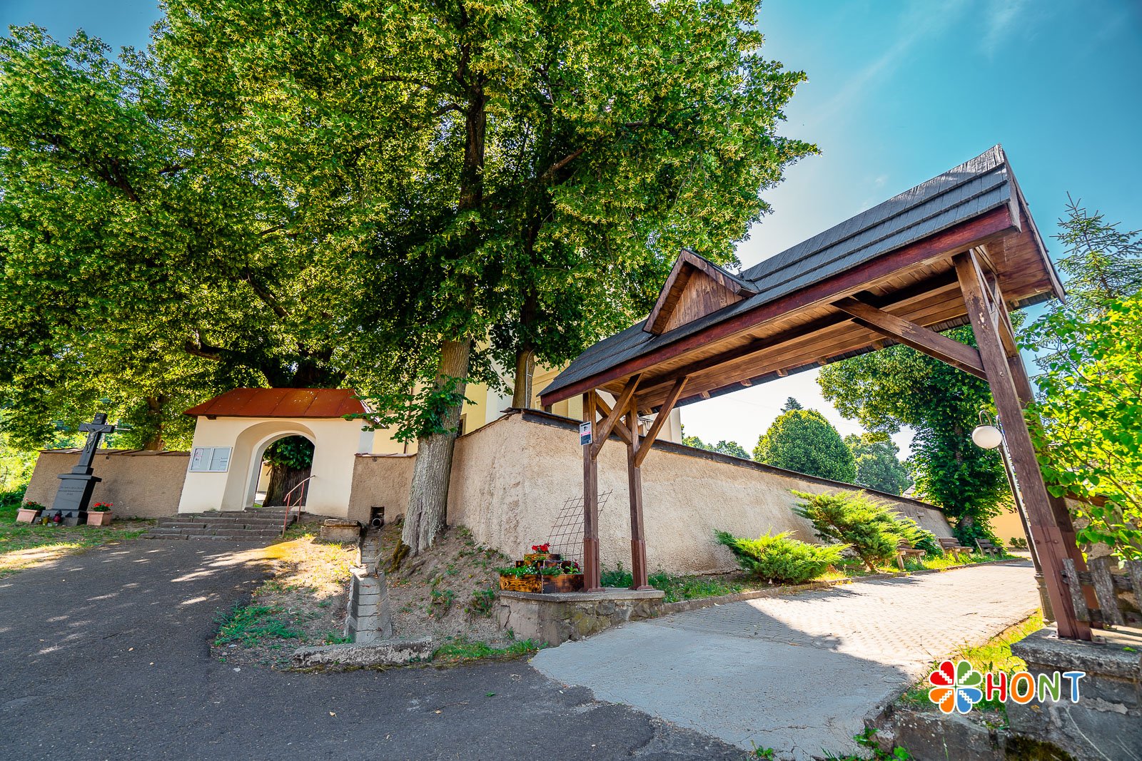 Rímskokatolícky kostol Sv. Margity Antiochijskej Litava