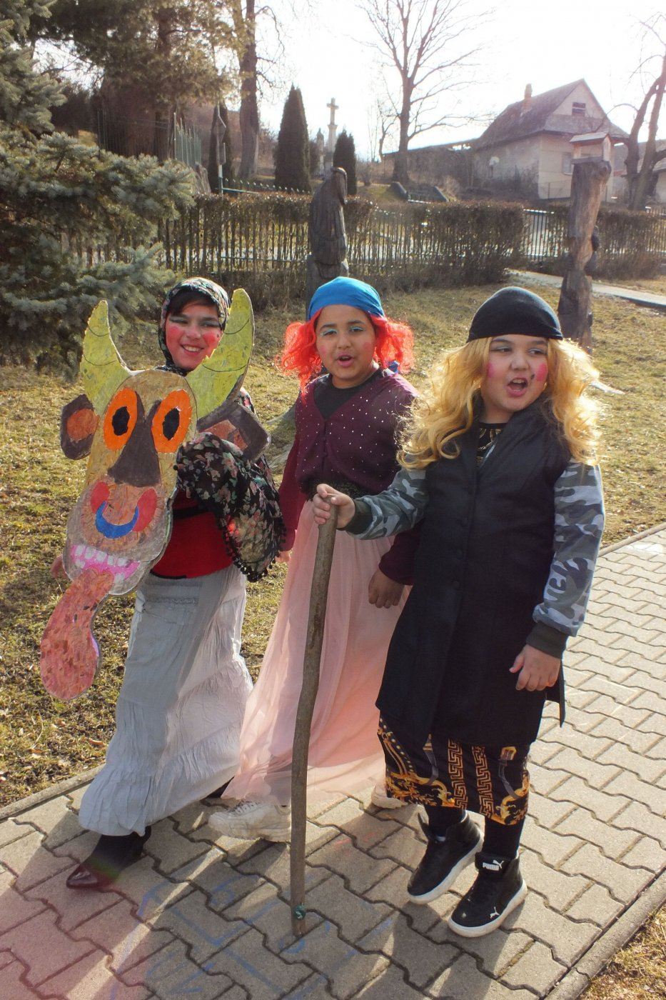 Fašiangový sprievod detí zo ZŠ Litava