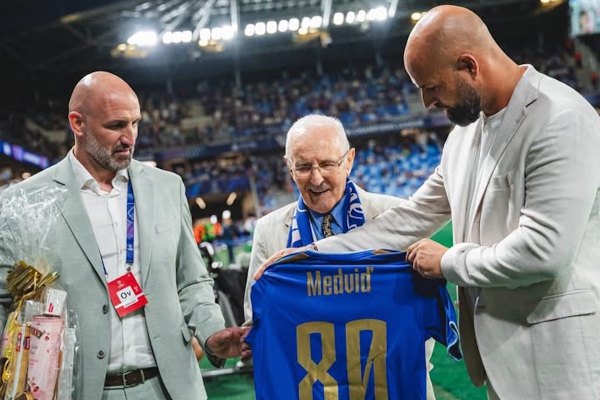 Majster na ihrisku, mentor v živote: Príbeh muža, ktorý futbalu dal viac než len góly